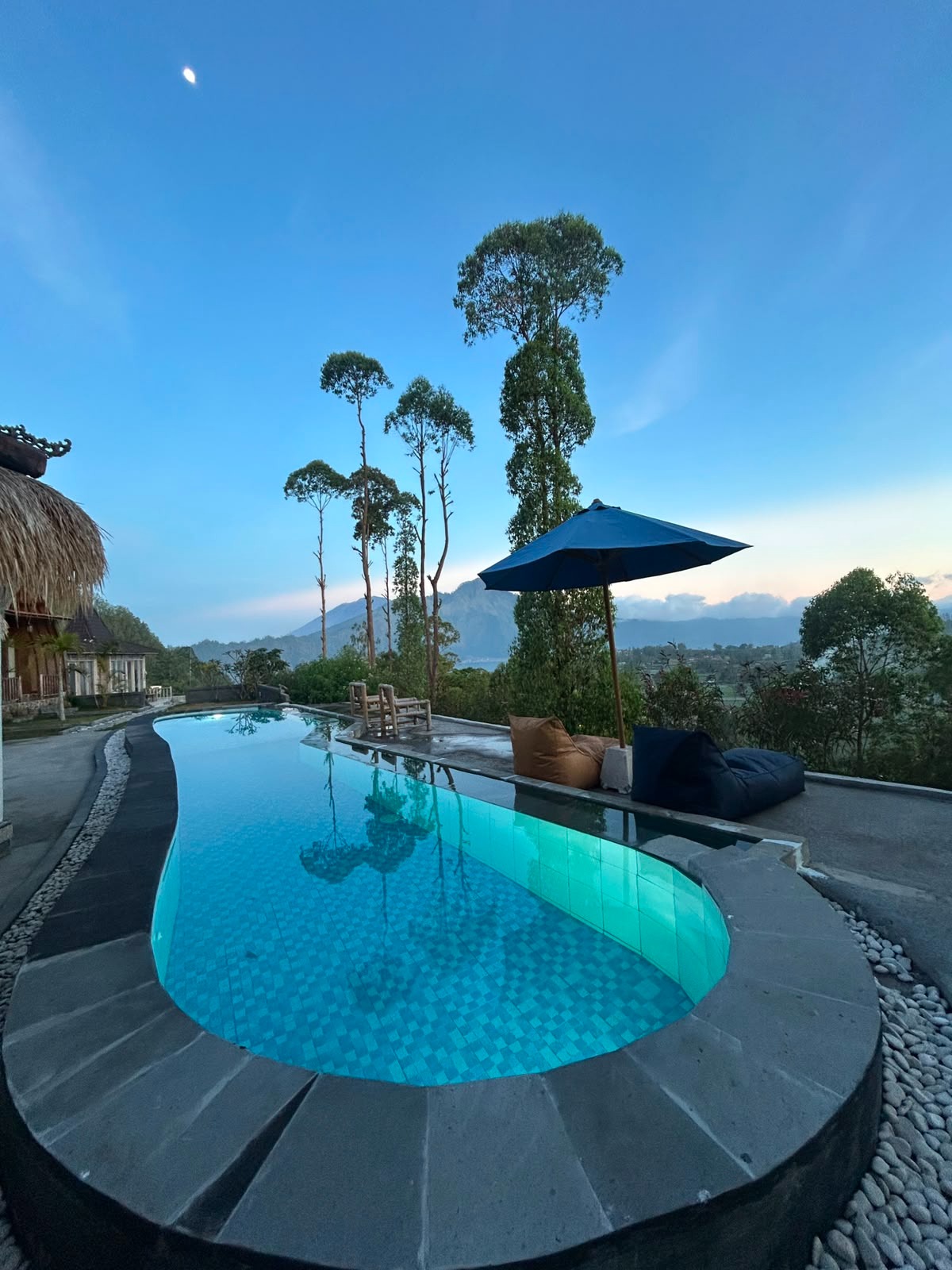 Swimming pool at Pondok Bali Volcano with mountain views